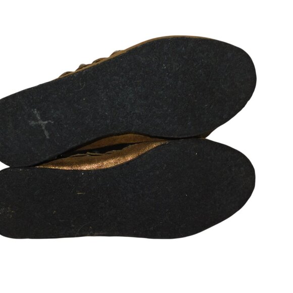 Coach Leather Loafers With Charms And Studs Around The Shoe Size 6B - Picture 9 of 9